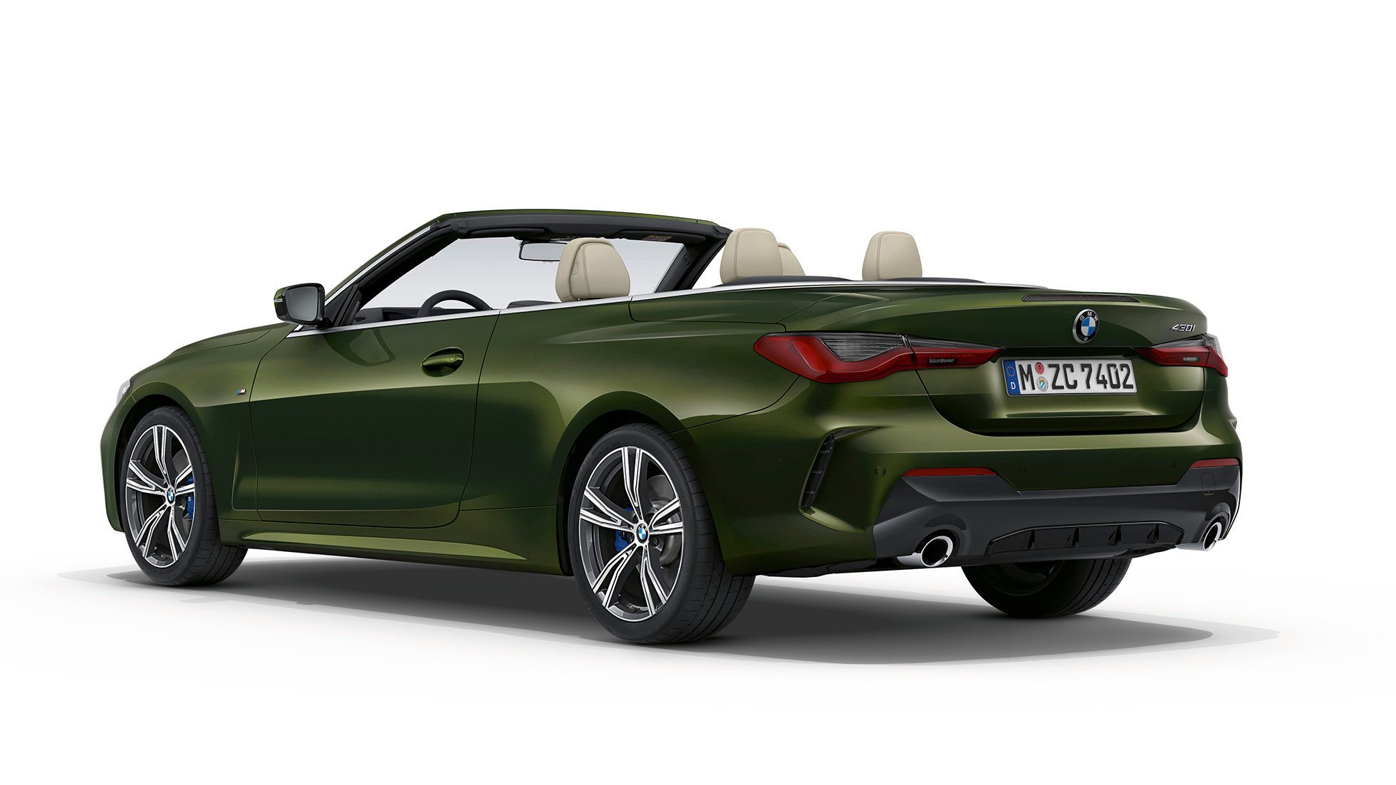 Zaga BMW Serie 4 Convertible Acabado M Sport G23 2020 BMW Serie 4 Convertible G23 2020 Acabado M Sport, Sanremo Green metalizado, vista de tres cuartos de la zaga