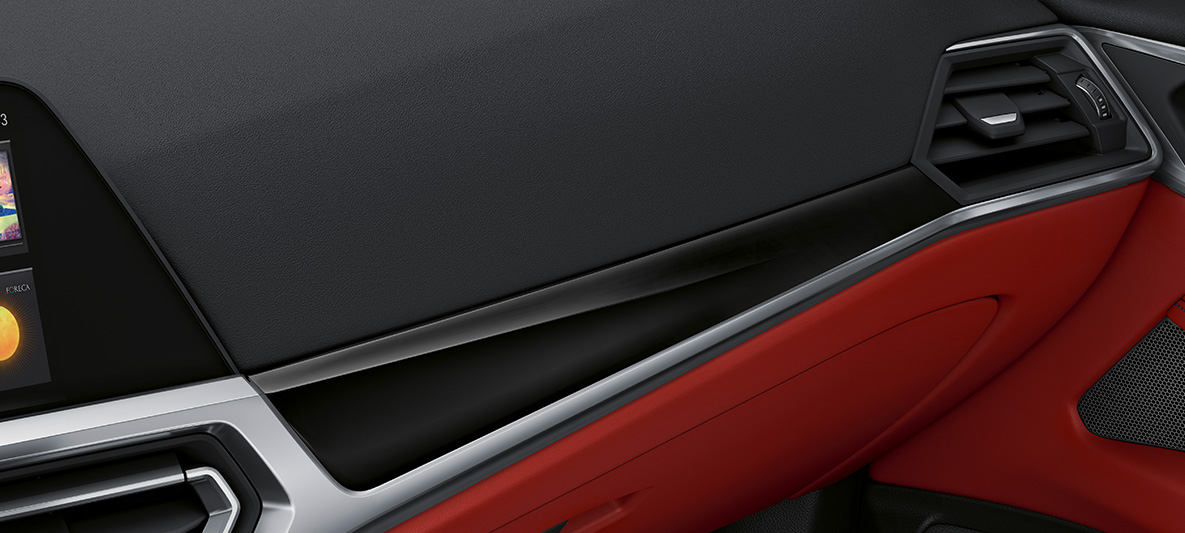 Molduras interiores Pianolack Schwarz de brillo intenso BMW Serie 4 Coupé 2020 G22 Individual Interior Molduras interiores BMW Individual Pianolack Schwarz con molduras decorativas Perlglanz cromadas BMW Serie 4 Coupé Individual G22 2020 Interior
