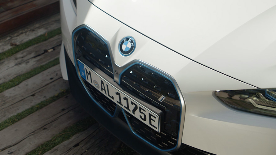BMW i4 eDrive40 G26 2021 Mineralweiss Diseño exterior en detalle Vídeo BMW i4 eDrive40 G26 2021 Mineralweiss Diseño exterior en detalle Vídeo