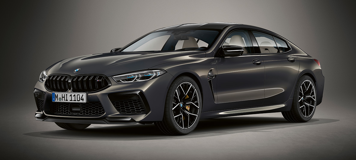 BMW M8 Competition Gran Coupé BMW Individual Dravite Grey metálico Vista frontal de tres cuartos del BMW M8 Competition Gran Coupé 2020 BMW Individual Dravite Grey metálico