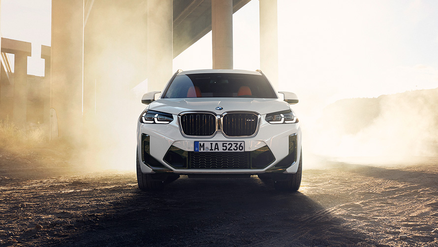 BMW X3 M F97 LCI Renovación 2021 Alpinweiss, vista del frontal BMW X3 M F97 LCI Renovación 2021 Alpinweiss, vista del frontal