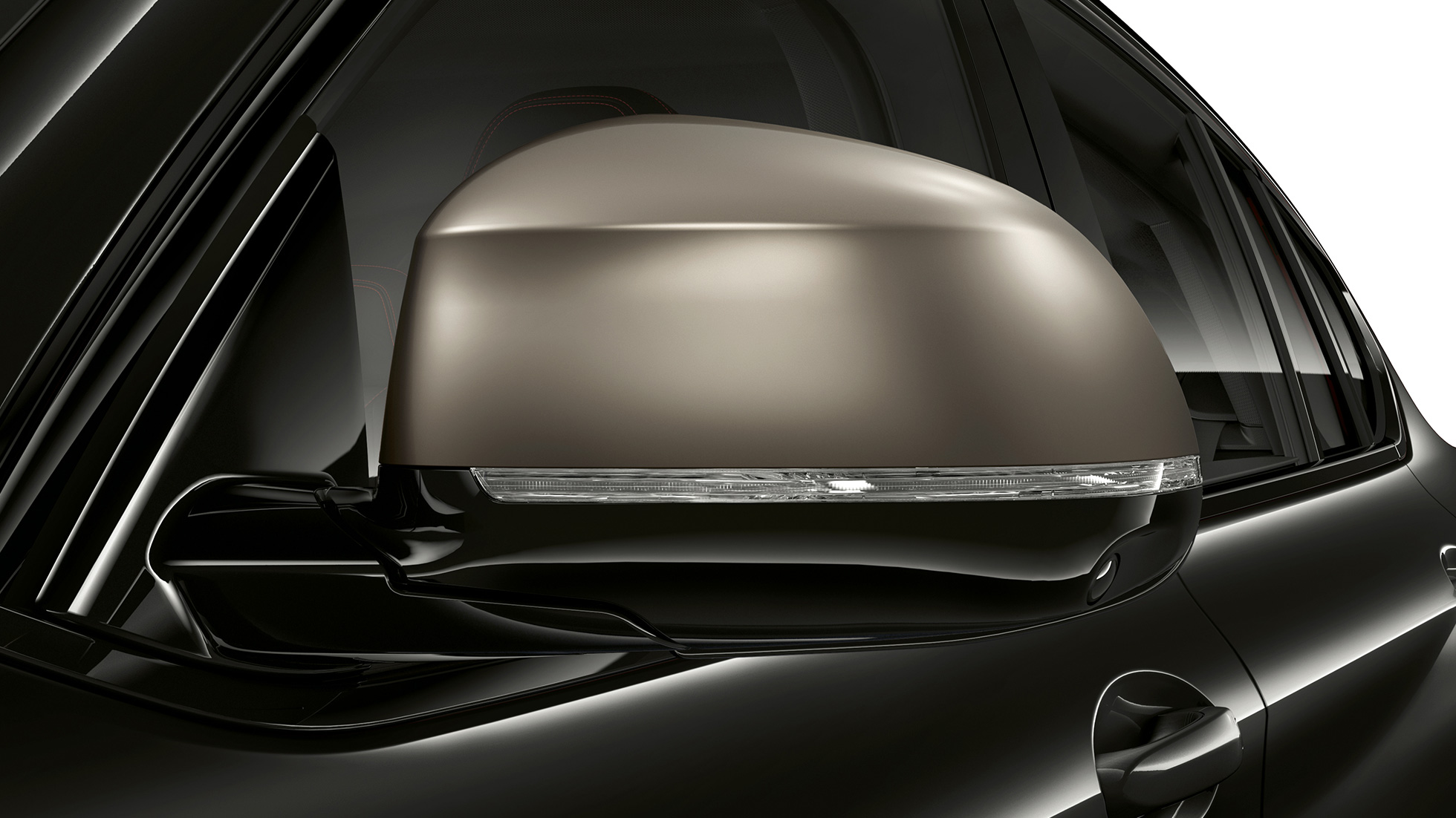BMW X4 M40i and BMW X4 M40d, mirror caps. BMW X4 M40i and BMW X4 M40d in Black Sapphire metallic, exterior, galvanised mirror caps in Cerium Grey.