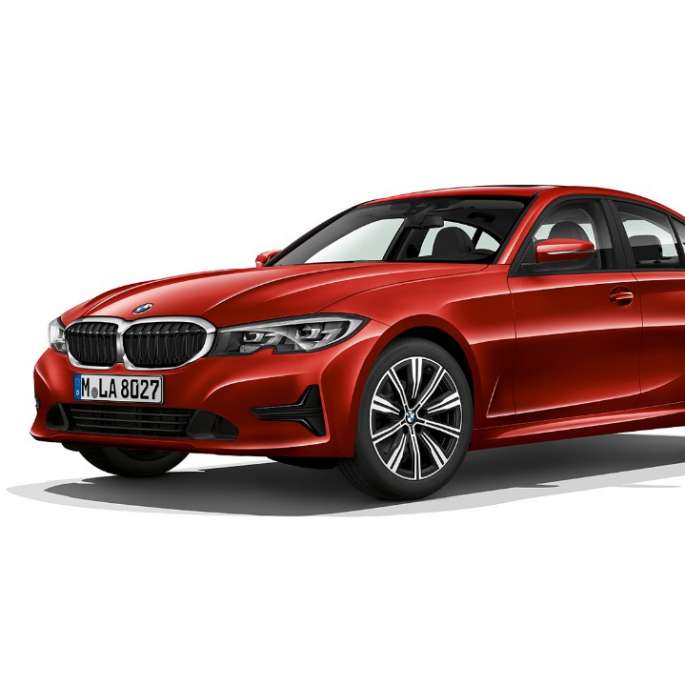 Toma fija lateral del BMW Serie 3 Sedán como Modelo Advantage.